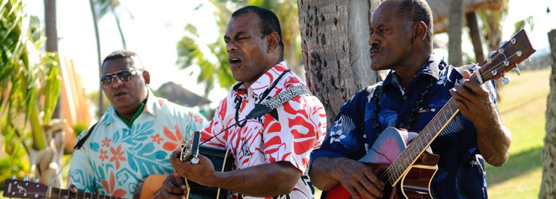 Fiji - Guitar players at a wedding - Wedding Travel